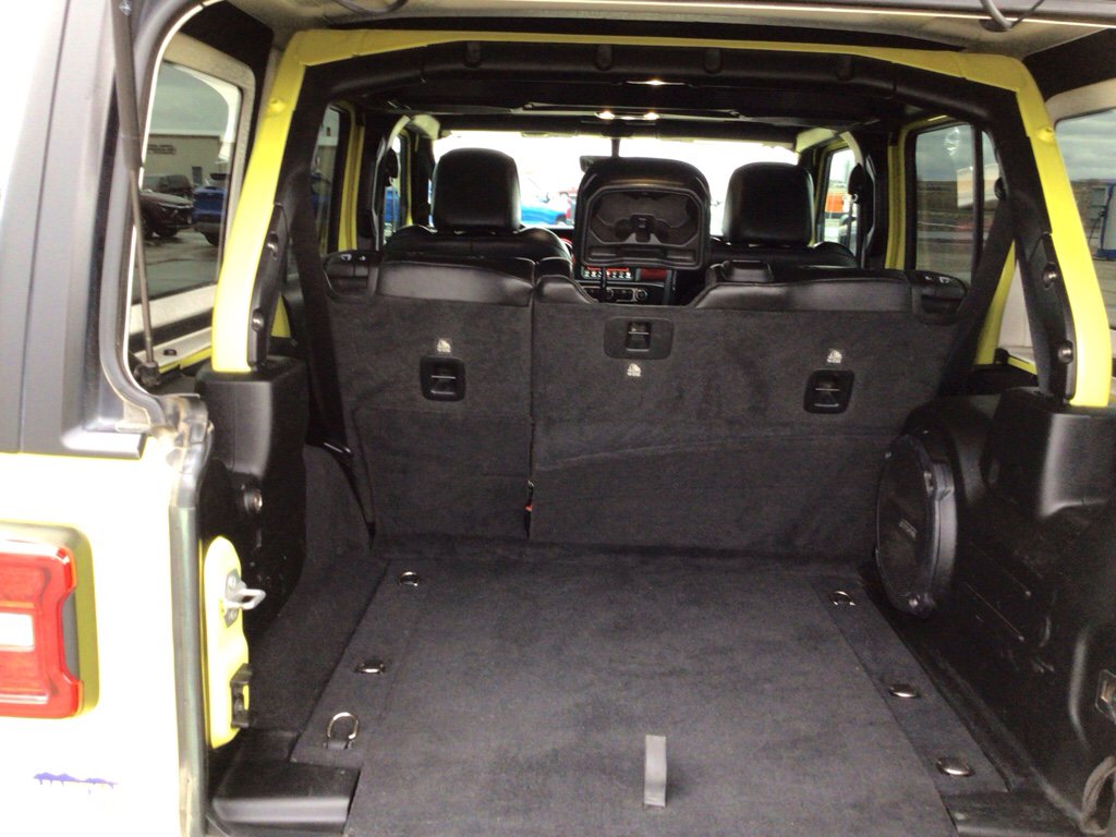 Used 2022 Jeep Wrangler Unlimited Rubicon w/ LED Lighting Group image 24