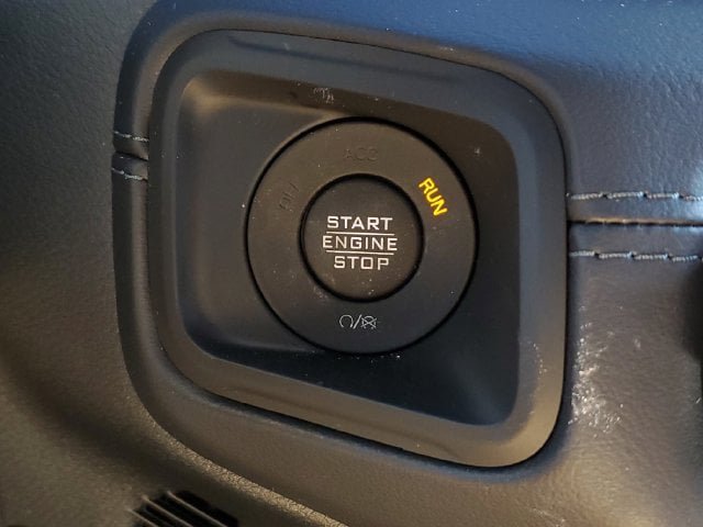 New 2026 Jeep Wrangler Unlimited Sahara AWD/4WD image 32