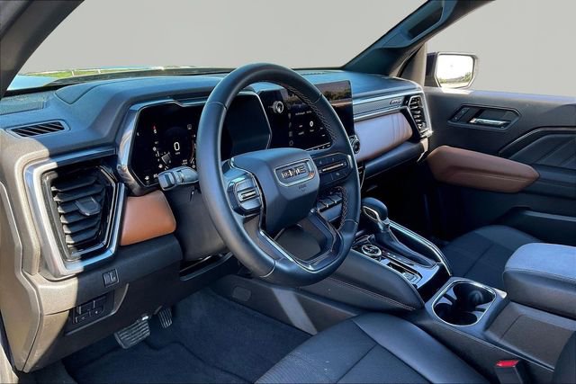 Used 2023 GMC Canyon AT4 image 12