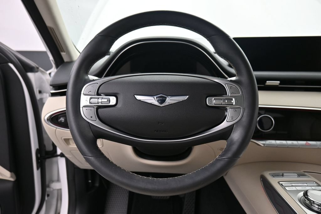 Used 2022 Genesis GV70 2.5T w/ Advanced Package AWD/4WD image 11