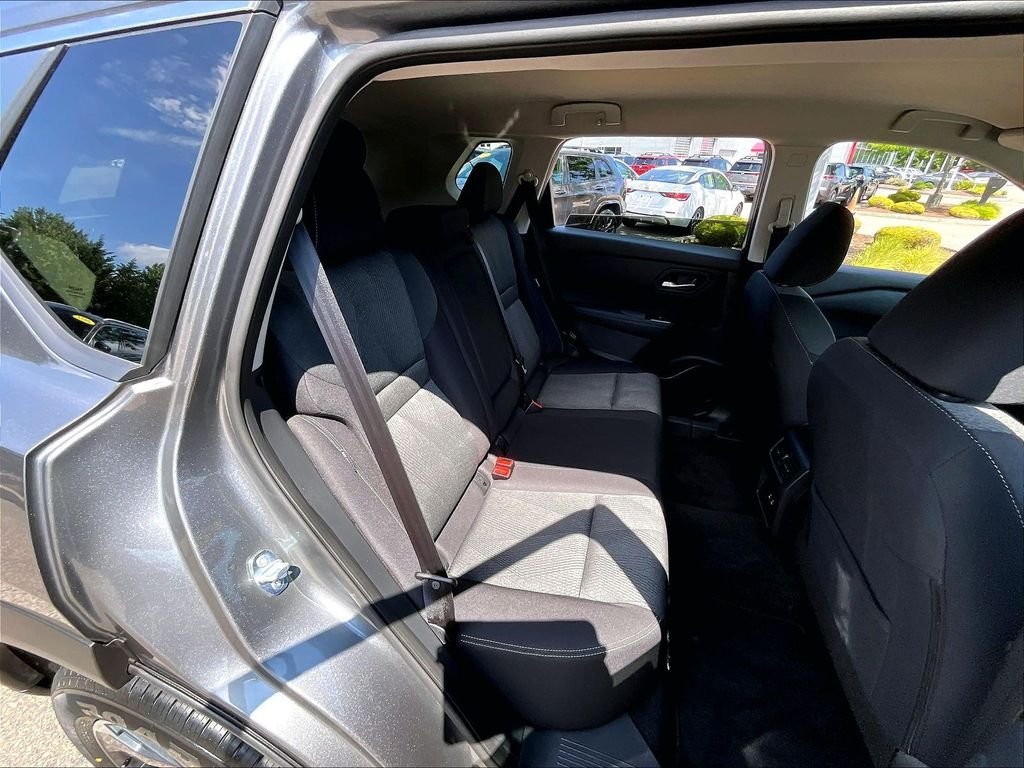 Certified 2026 Nissan Rogue SV AWD/4WD image 16