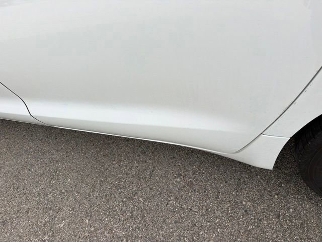 Used 2023 Chrysler Voyager LX FWD image 13