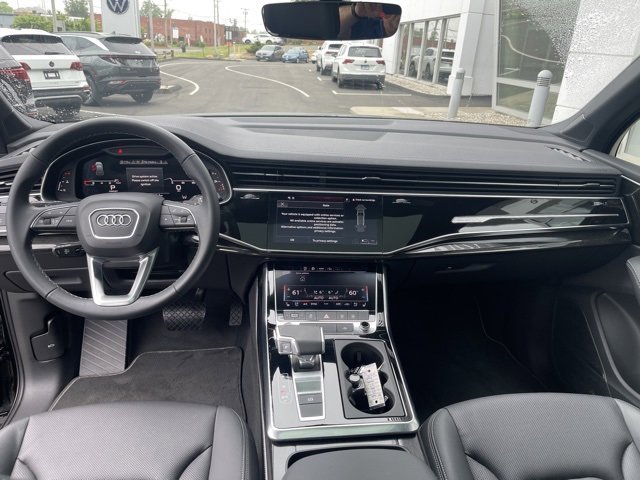 Used 2025 Audi Q7 2.0T Premium Plus w/ Premium Plus Package image 15
