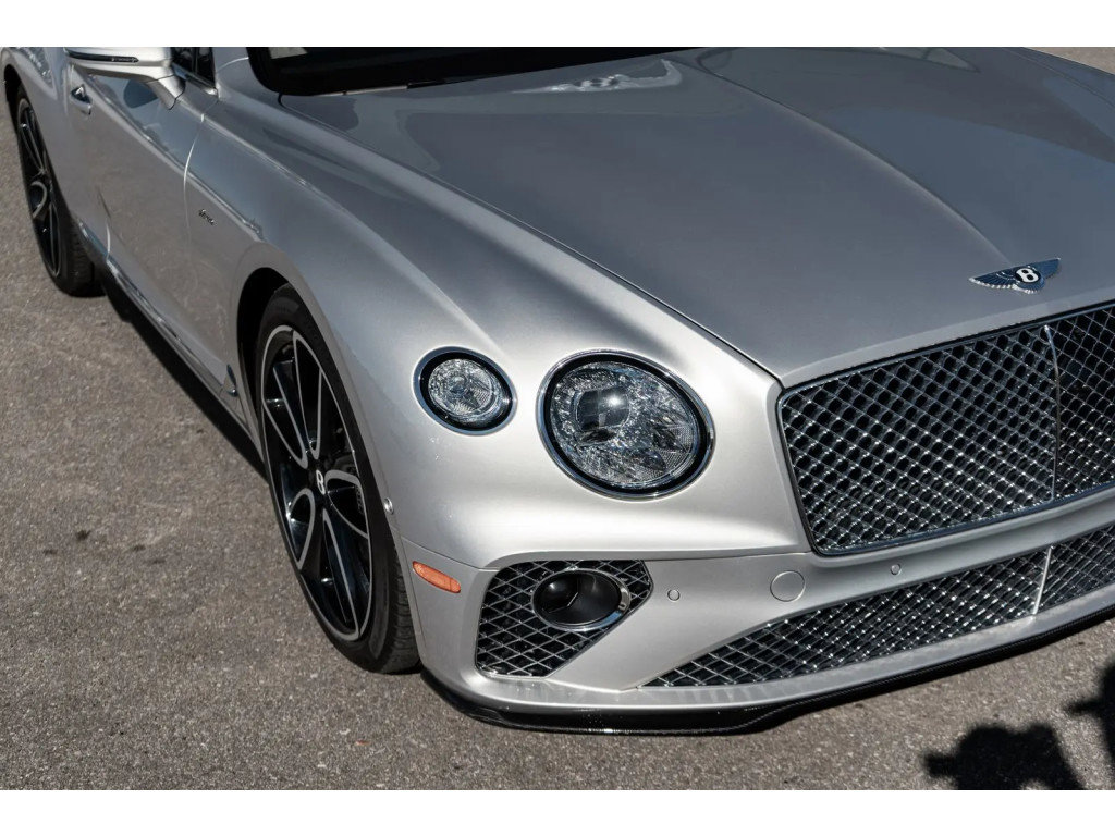 Used 2023 Bentley Continental GT V8 image 18