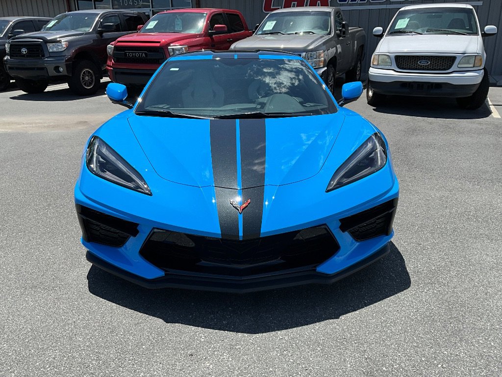 Used 2022 Chevrolet Corvette Stingray Coupe w/ Z51 Performance Package image 9