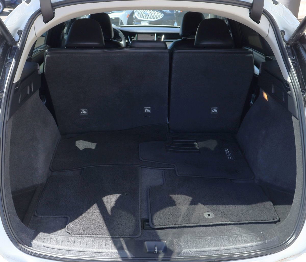 Used 2021 INFINITI QX50 Sensory w/ Cargo Package image 24