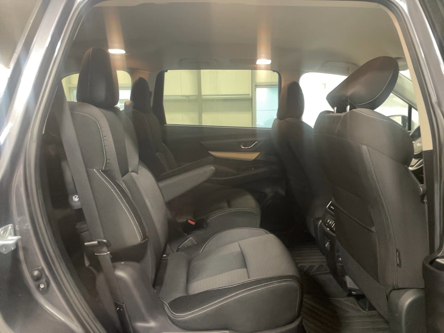 Used 2022 Subaru Ascent Premium w/ Convenience Package AWD/4WD image 20