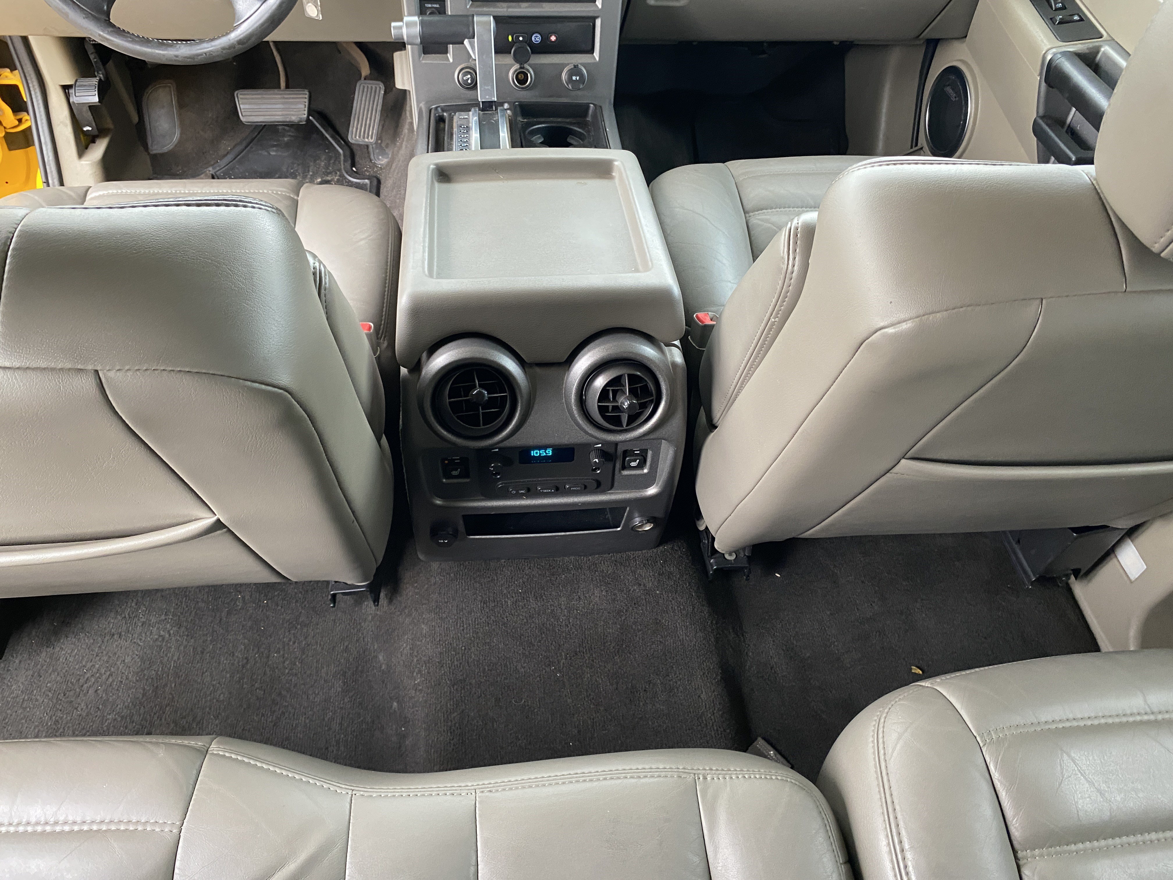Used 2003 HUMMER H2 w/ Preferred Equipment Group AWD/4WD image 18