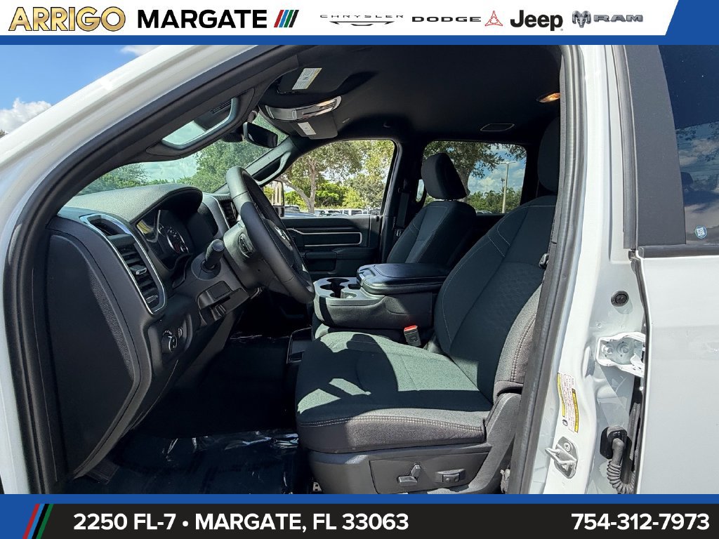 Used 2026 RAM 2500 Big Horn AWD/4WD image 9