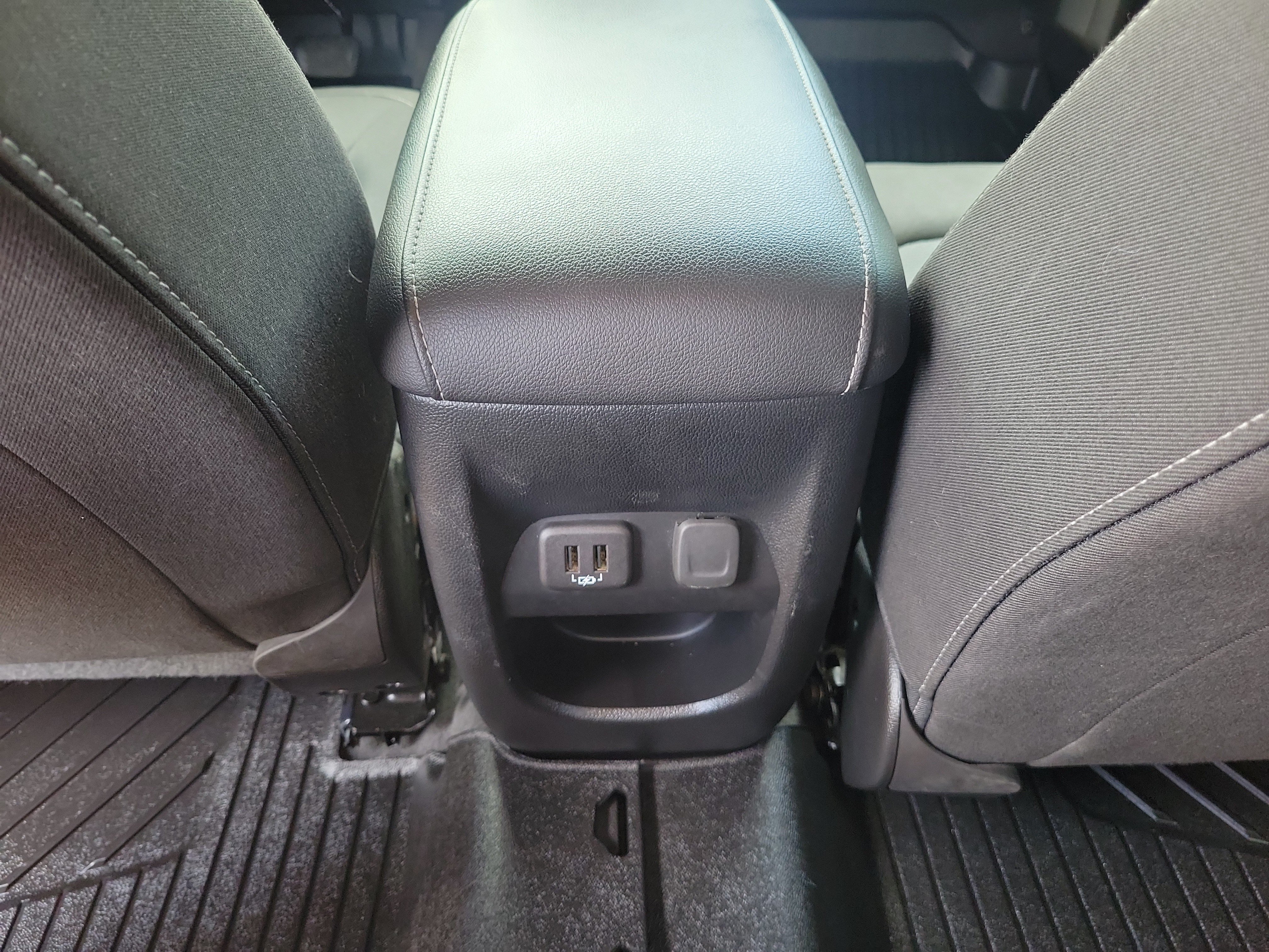 Used 2019 Chevrolet Colorado LT w/ LT Convenience Package AWD/4WD image 12
