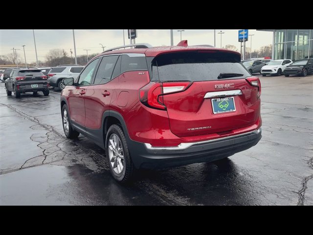 Certified 2024 GMC Terrain SLT FWD image 7