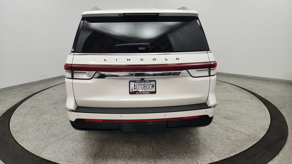 Used 2024 Lincoln Navigator Black Label AWD/4WD image 18