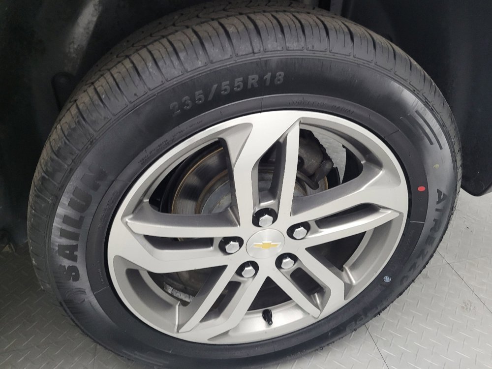 Used 2017 Chevrolet Equinox Premier w/ Enhanced Convenience Package image 31