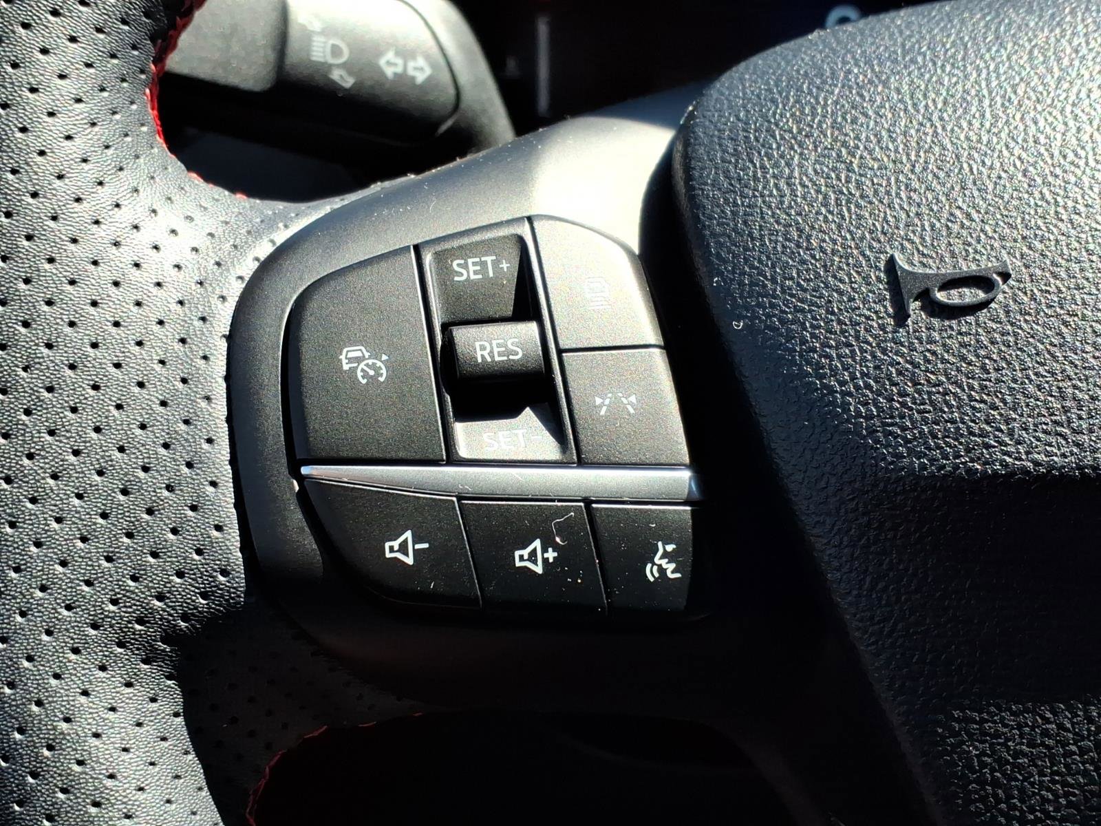 Used 2024 Ford Escape ST-Line w/ Tech Pack #1 AWD/4WD image 26