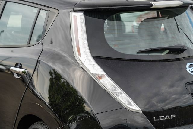 Used 2017 Nissan Leaf SL w/ Premium Package image 13