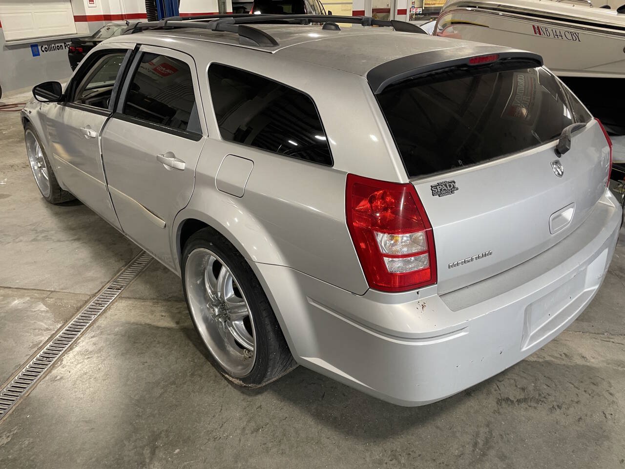 Used 2005 Dodge Magnum SE RWD image 5