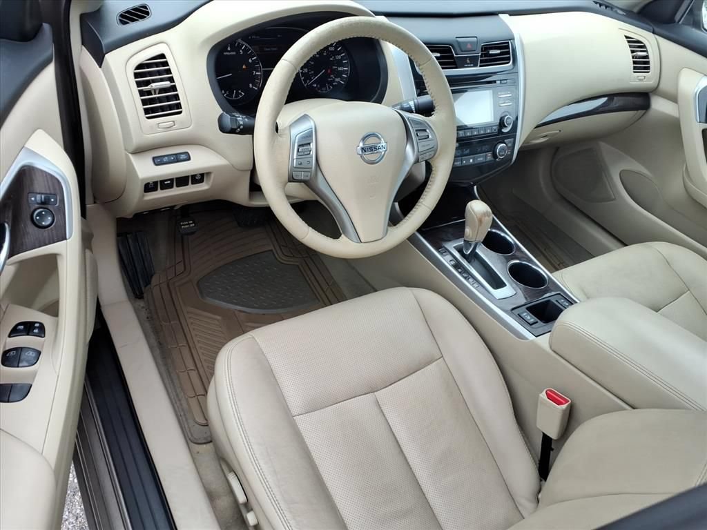Used 2013 Nissan Altima 2.5 SL w/ 2.5 Moonroof Pkg FWD image 18