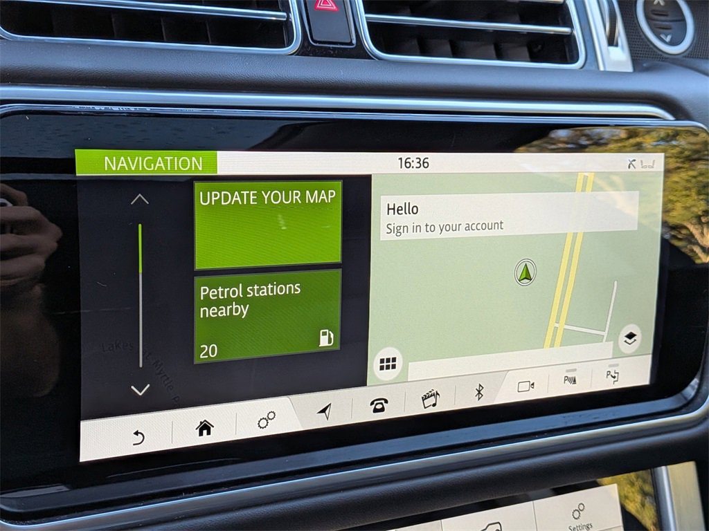 Used 2021 Land Rover Range Rover Westminster Edition image 25