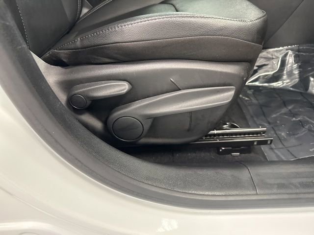 Used 2025 Jeep Compass Limited image 23