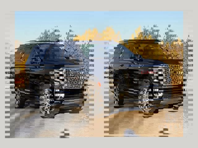 Used 2023 GMC Yukon Denali w/ Denali Reserve Package