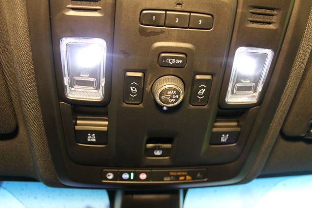 Used 2021 GMC Yukon SLT image 32