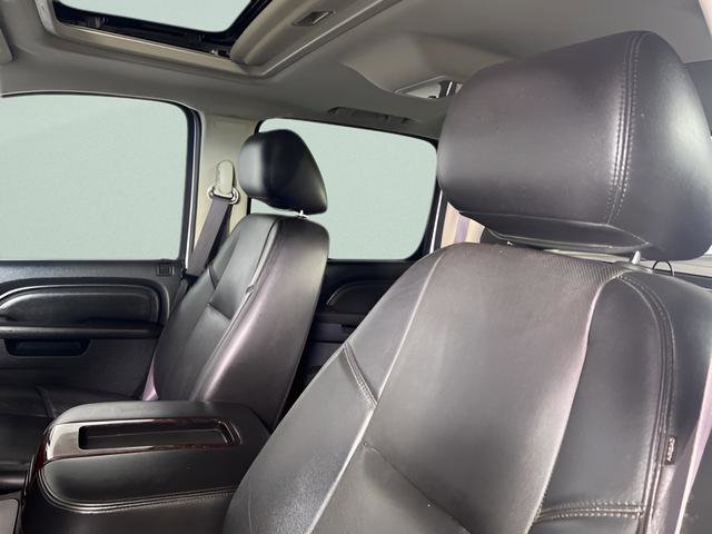 Used 2013 GMC Sierra 2500 Denali w/ Suspension Package, Off-Road image 28