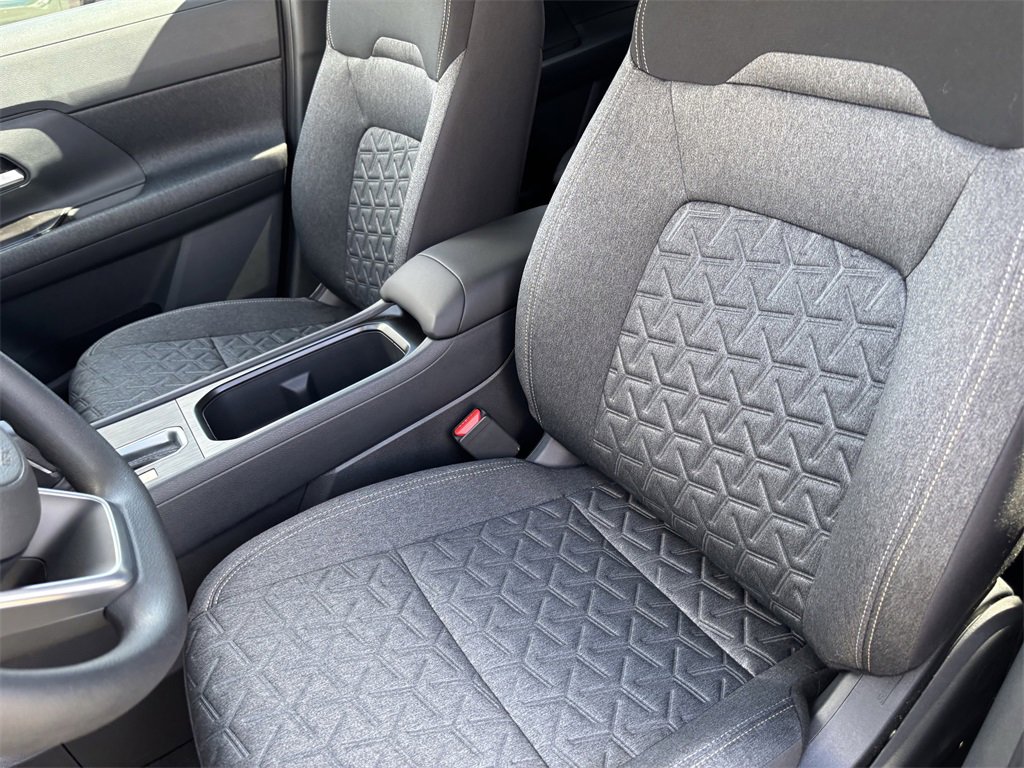 New 2026 Nissan Kicks SV image 15