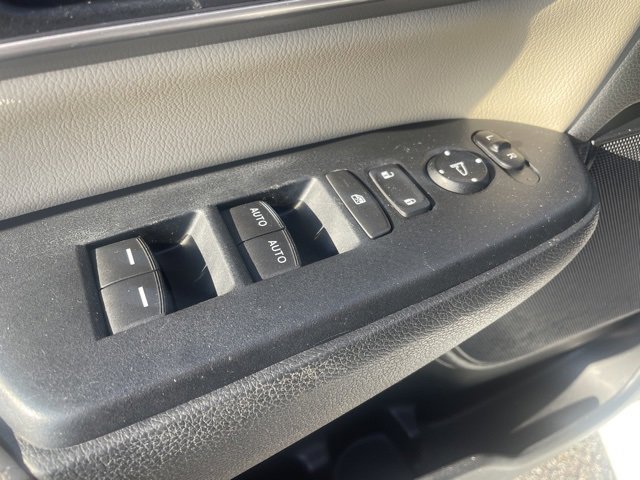 Used 2020 Honda CR-V Touring image 10