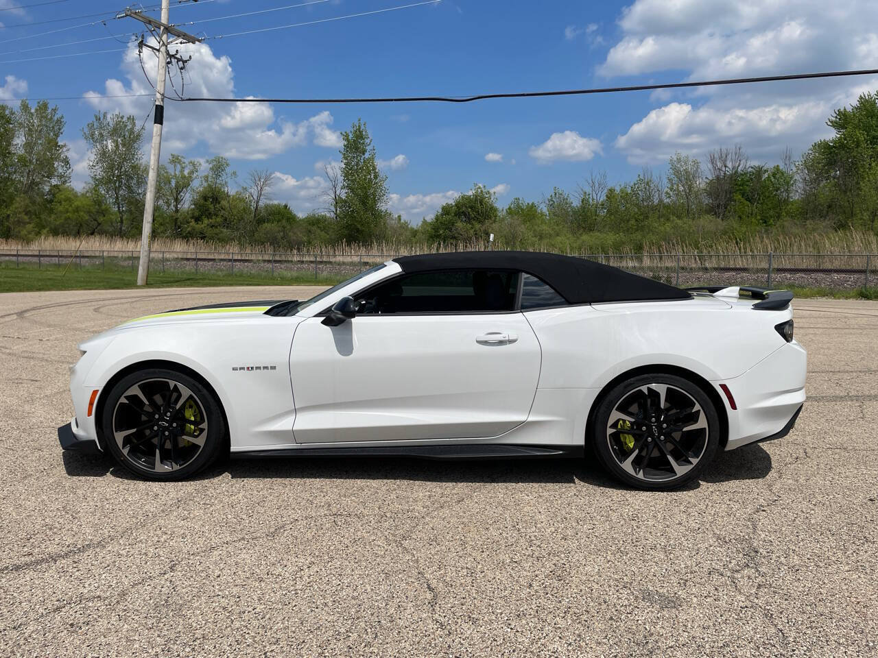 Used 2023 Chevrolet Camaro SS RWD image 2