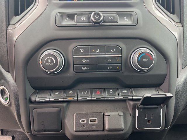 Used 2024 Chevrolet Silverado 1500 Custom image 24