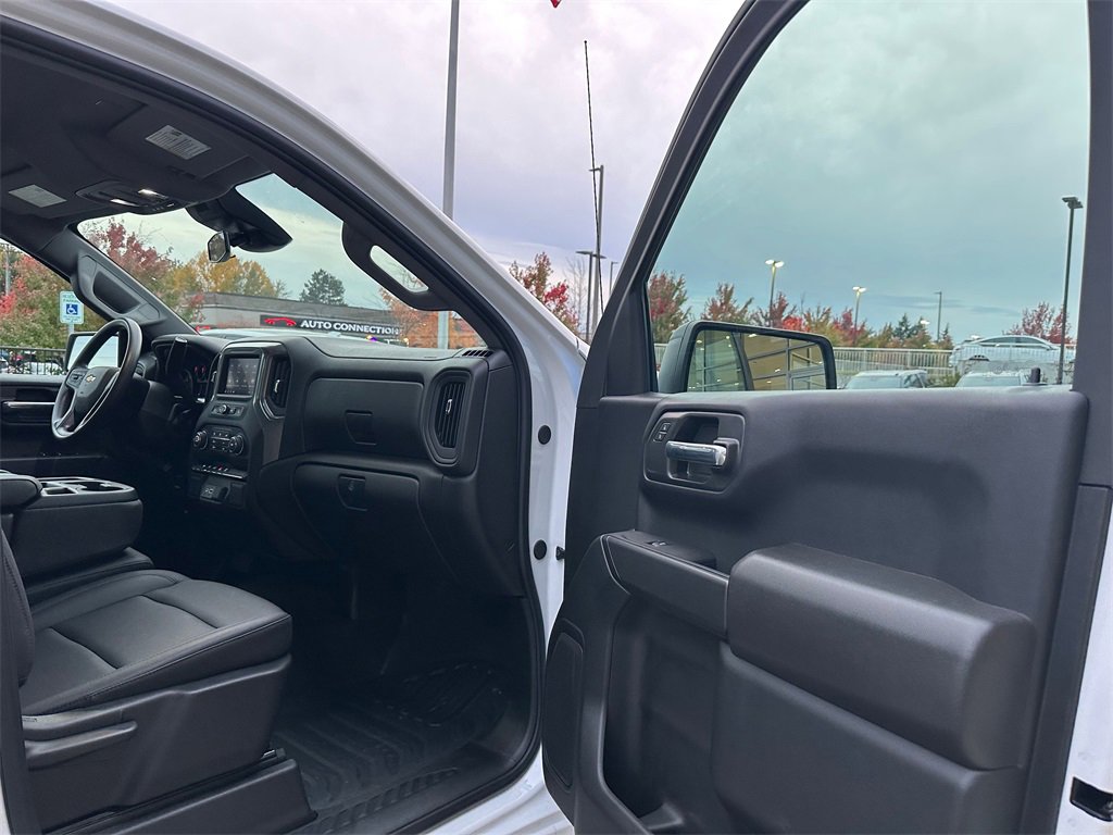 Used 2025 Chevrolet Silverado 1500 W/T w/ Trailering Package image 12