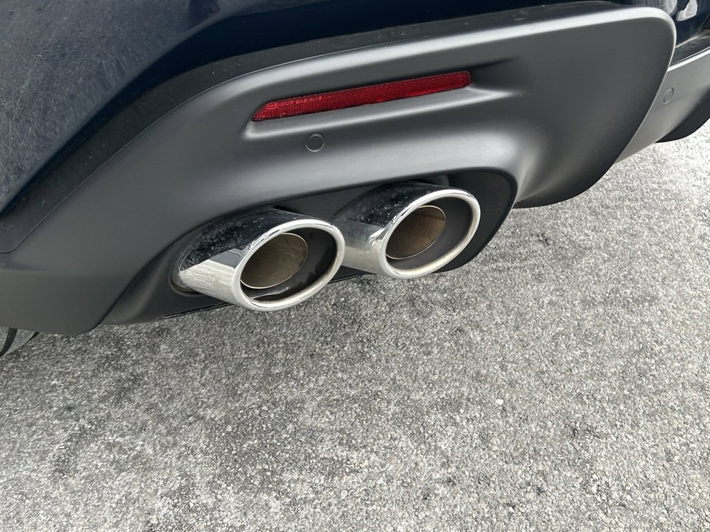 Used 2024 Ferrari Purosangue image 17