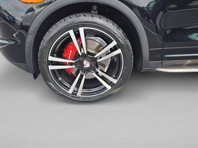 Used 2013 Porsche Cayenne AWD/4WD image 23