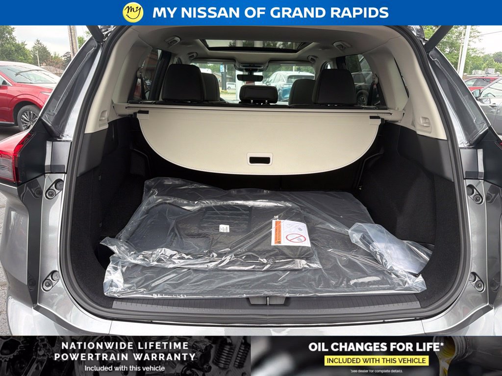 New 2026 Nissan Rogue Dark Armor AWD/4WD image 24