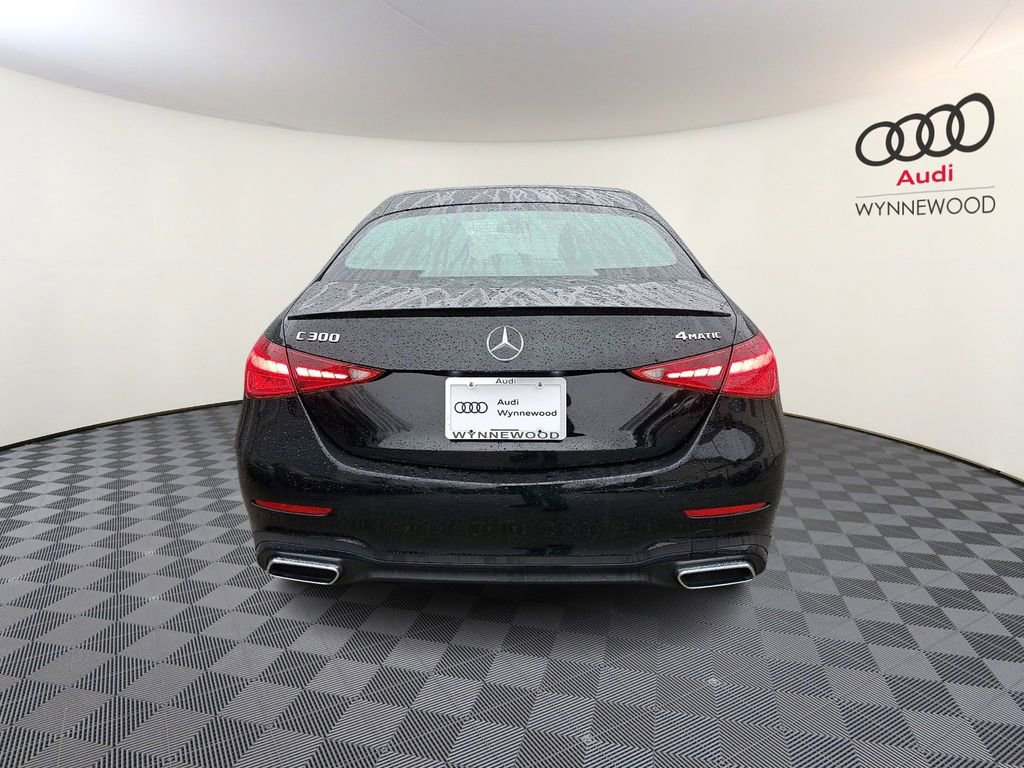 Used 2022 Mercedes-Benz C 300 4MATIC Sedan image 5