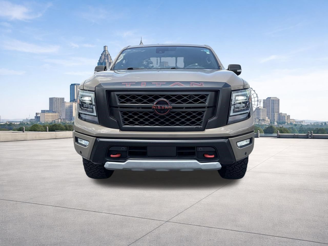 Used 2023 Nissan Titan PRO-4X w/ Pro-4x Convenience Package AWD/4WD image 32