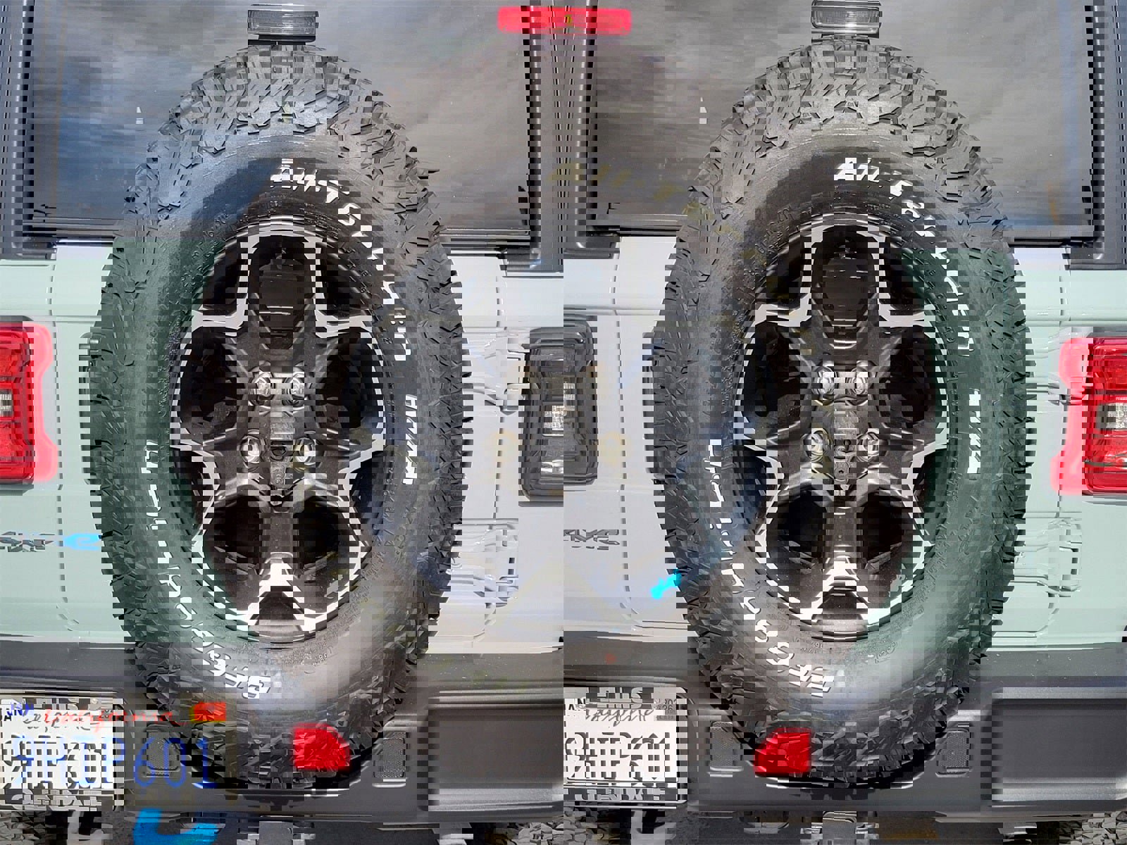 Used 2023 Jeep Wrangler Unlimited Rubicon 4xe w/ Cold Weather Group image 23