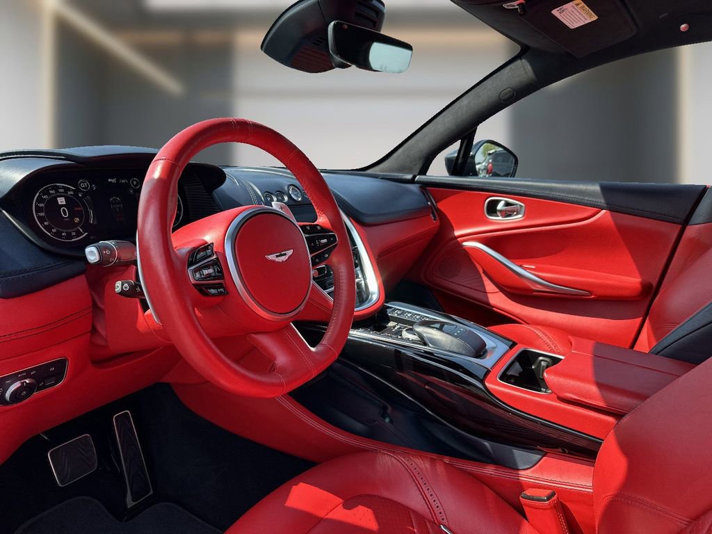 Used 2021 Aston Martin DBX image 11