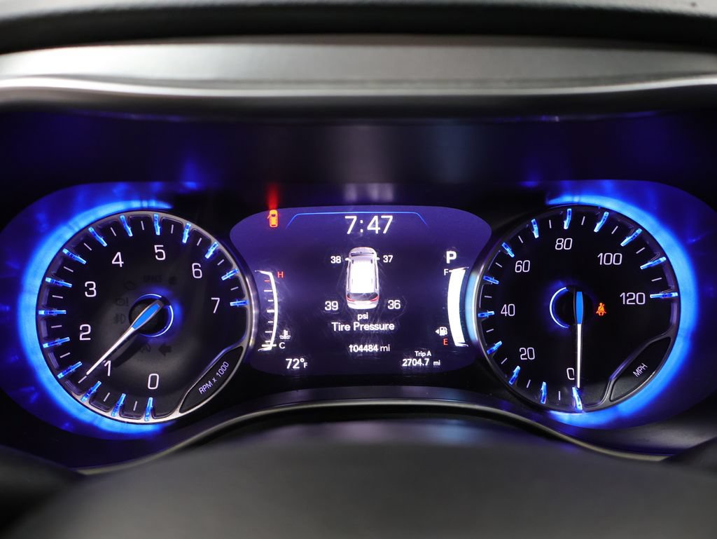 Used 2019 Chrysler Pacifica Touring-L Plus w/ S Appearance Package FWD image 36