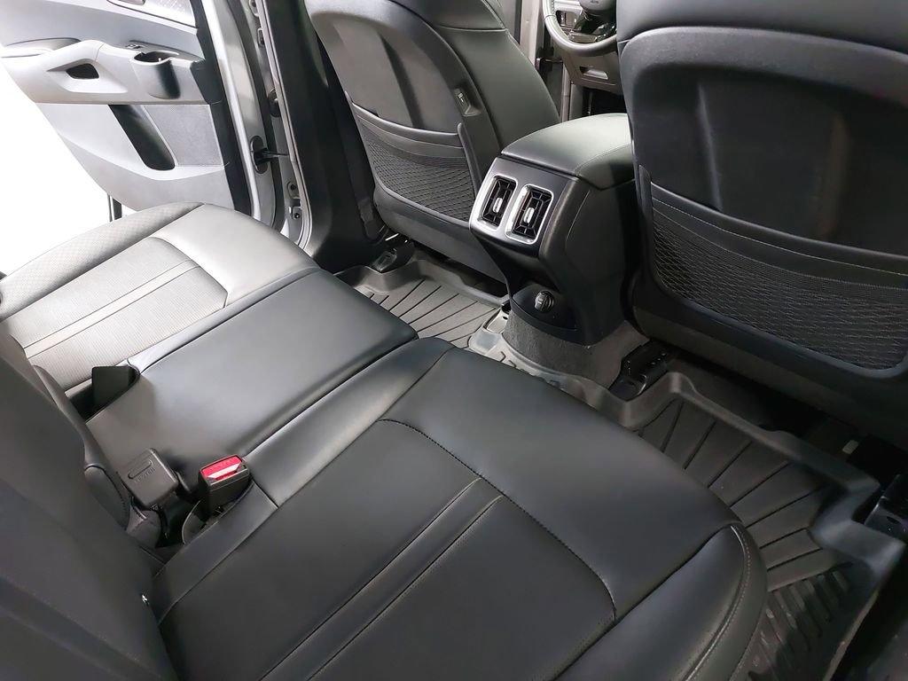 Used 2024 Kia Sorento S w/ Panoramic Sunroof Package image 11