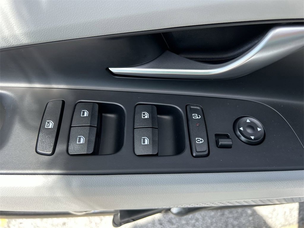 New 2025 Hyundai Elantra Limited image 20