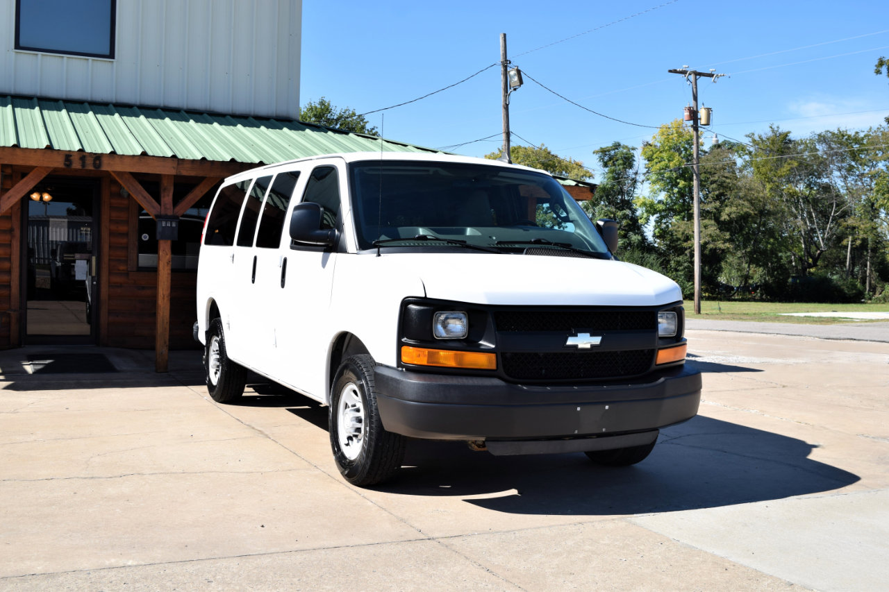 Used 2016 Chevrolet Express 2500 LS image 4