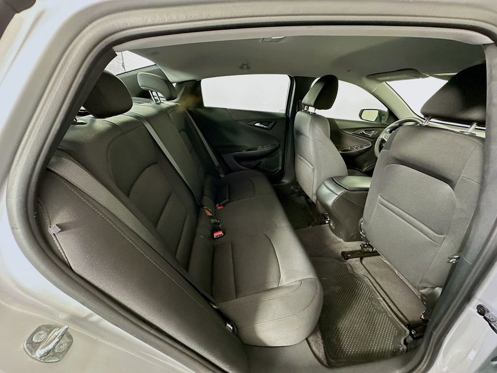 Used 2021 Chevrolet Malibu LS image 25