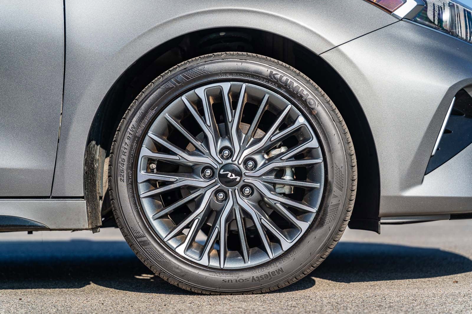 Used 2024 Kia Forte GT-Line image 9