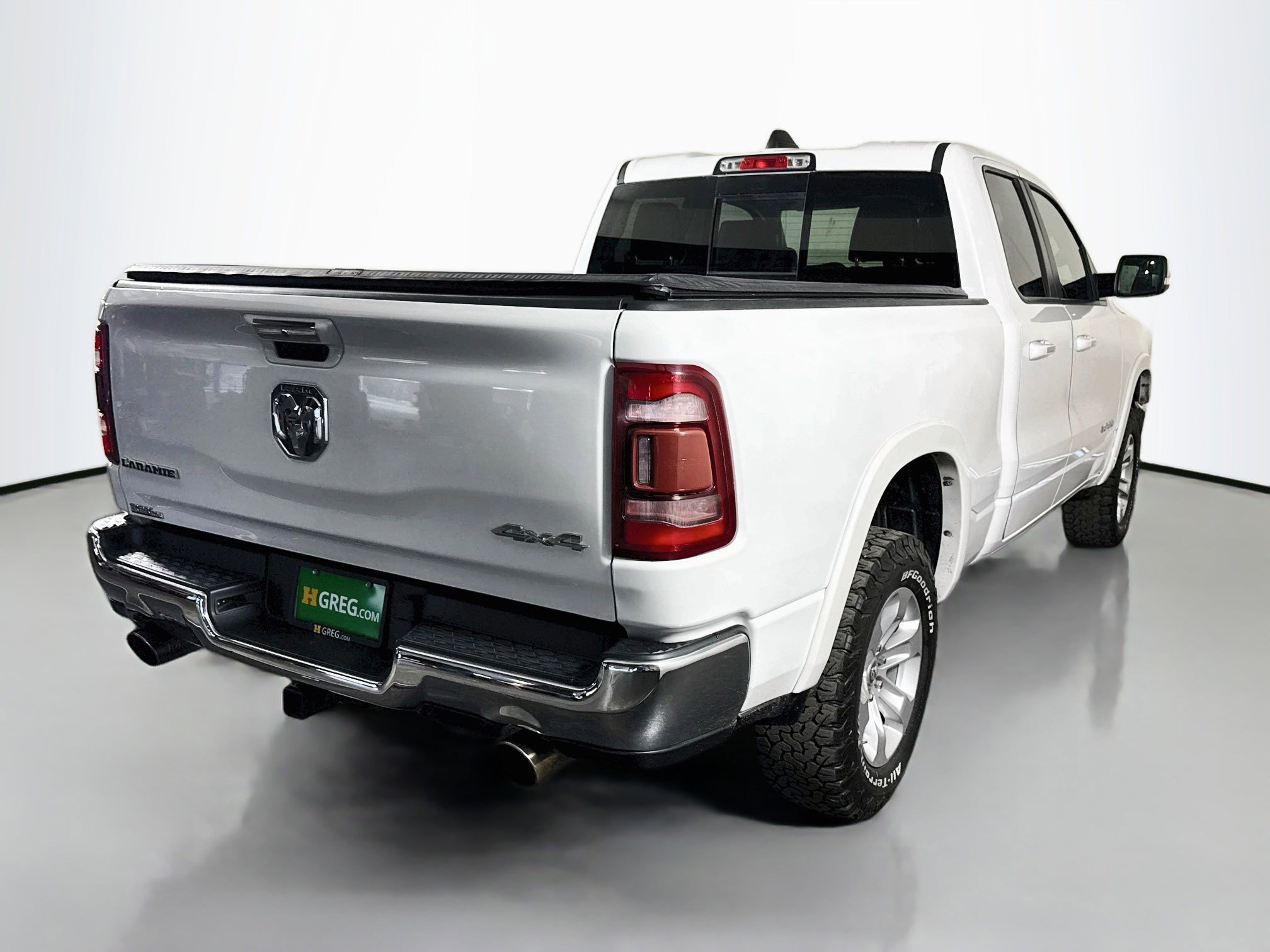 Used 2019 RAM 1500 Laramie AWD/4WD image 10