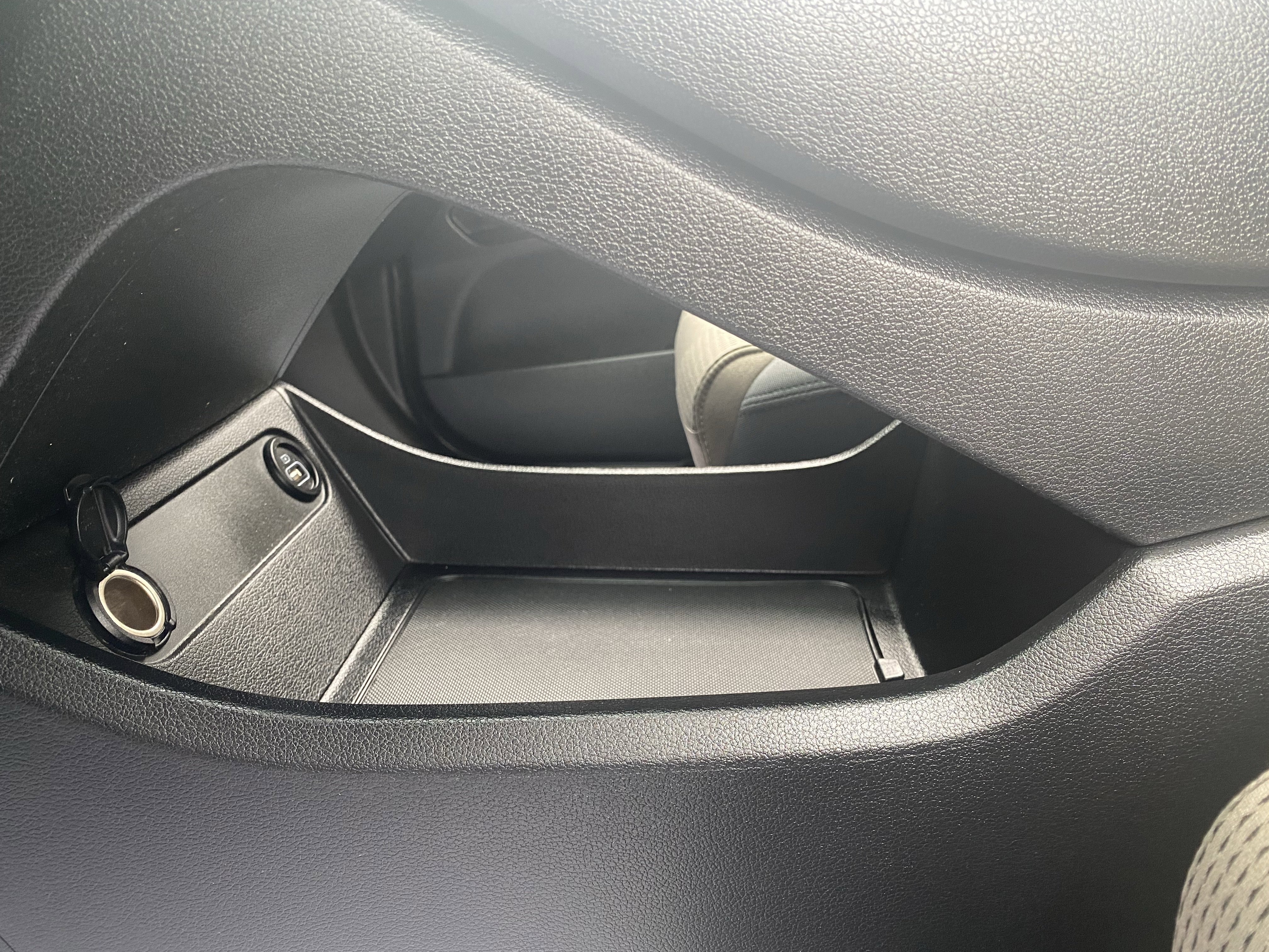 Used 2023 Hyundai Santa Fe SE w/ Cargo Package image 13