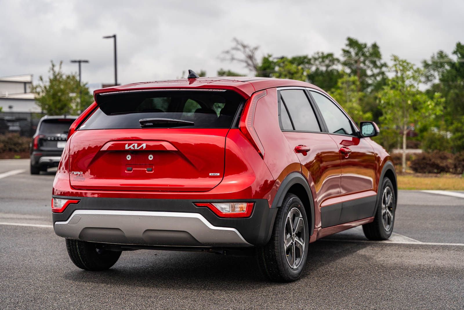 Used 2024 Kia Niro LX FWD image 7