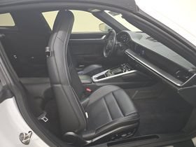 Used 2025 Porsche Cayenne E-Hybrid w/ Premium Package Plus AWD/4WD image 10