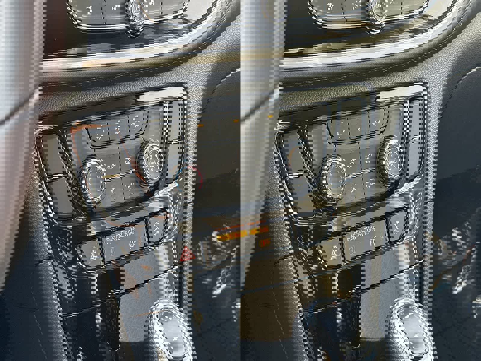 Used 2019 Buick Encore Preferred image 20