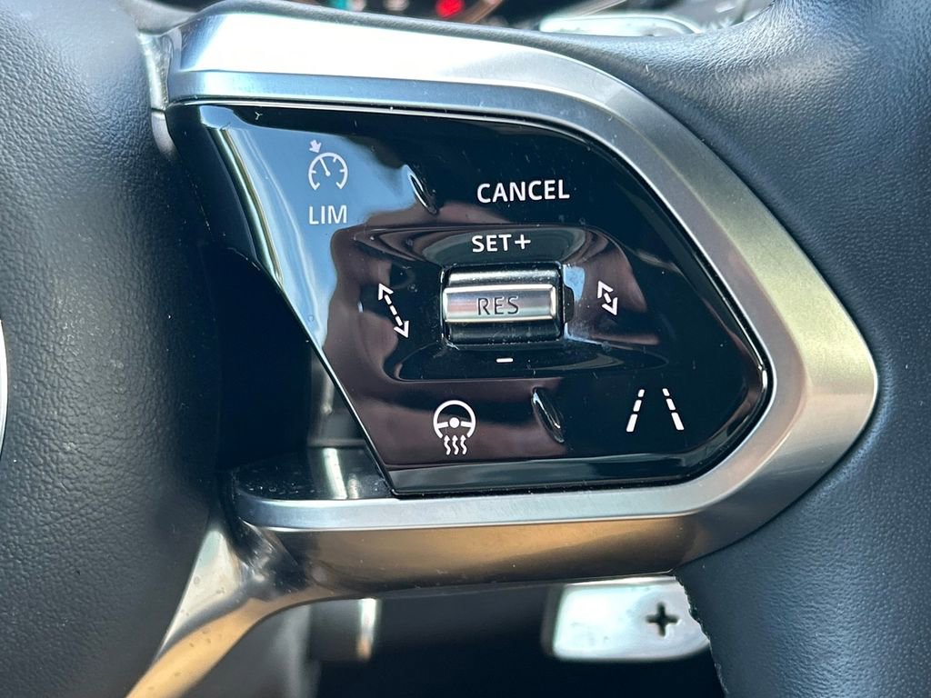 Used 2024 Jaguar F-PACE R-Dynamic S image 43